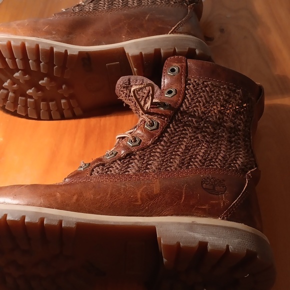 Timberland. Women's Boots Size 6.5 - Picture 9 of 16